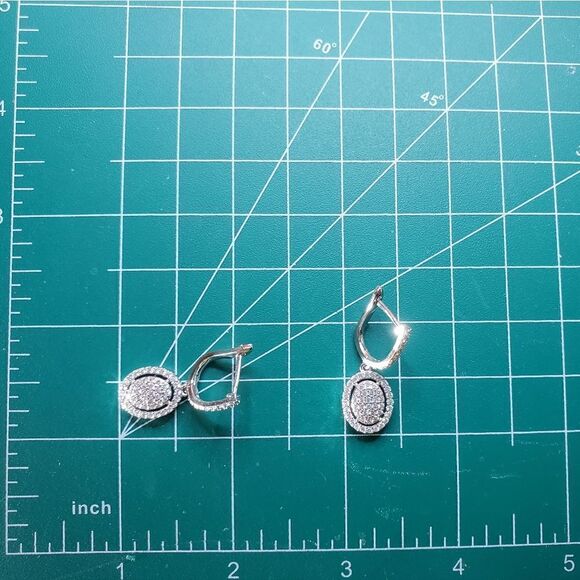 New Women's Clear White Diamond Dangle Lever Back Earrings o… - Picture 11 of 12